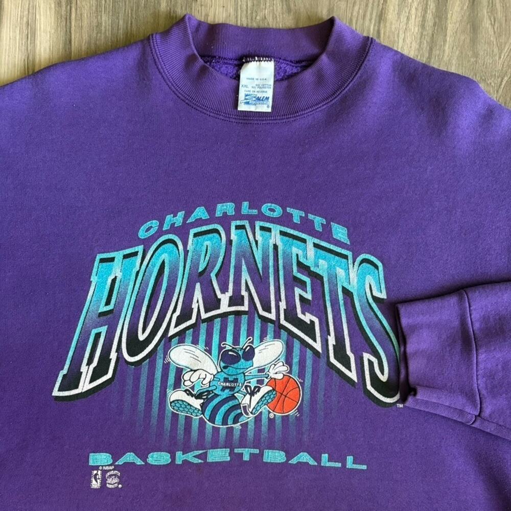Vintage Charlotte Hornets Sweatshirt Men's Size 2XL Purple Salem Sportswear 90s